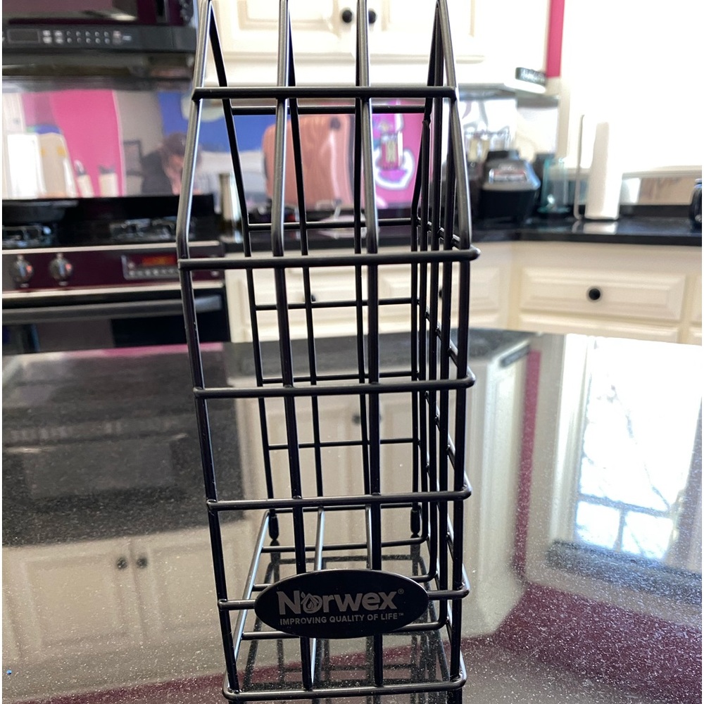 Norwex counter cloth holder *NEW*